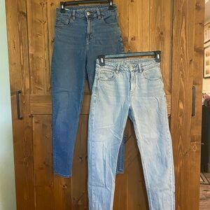 Pair of American Eagle Mom Jeans size 2